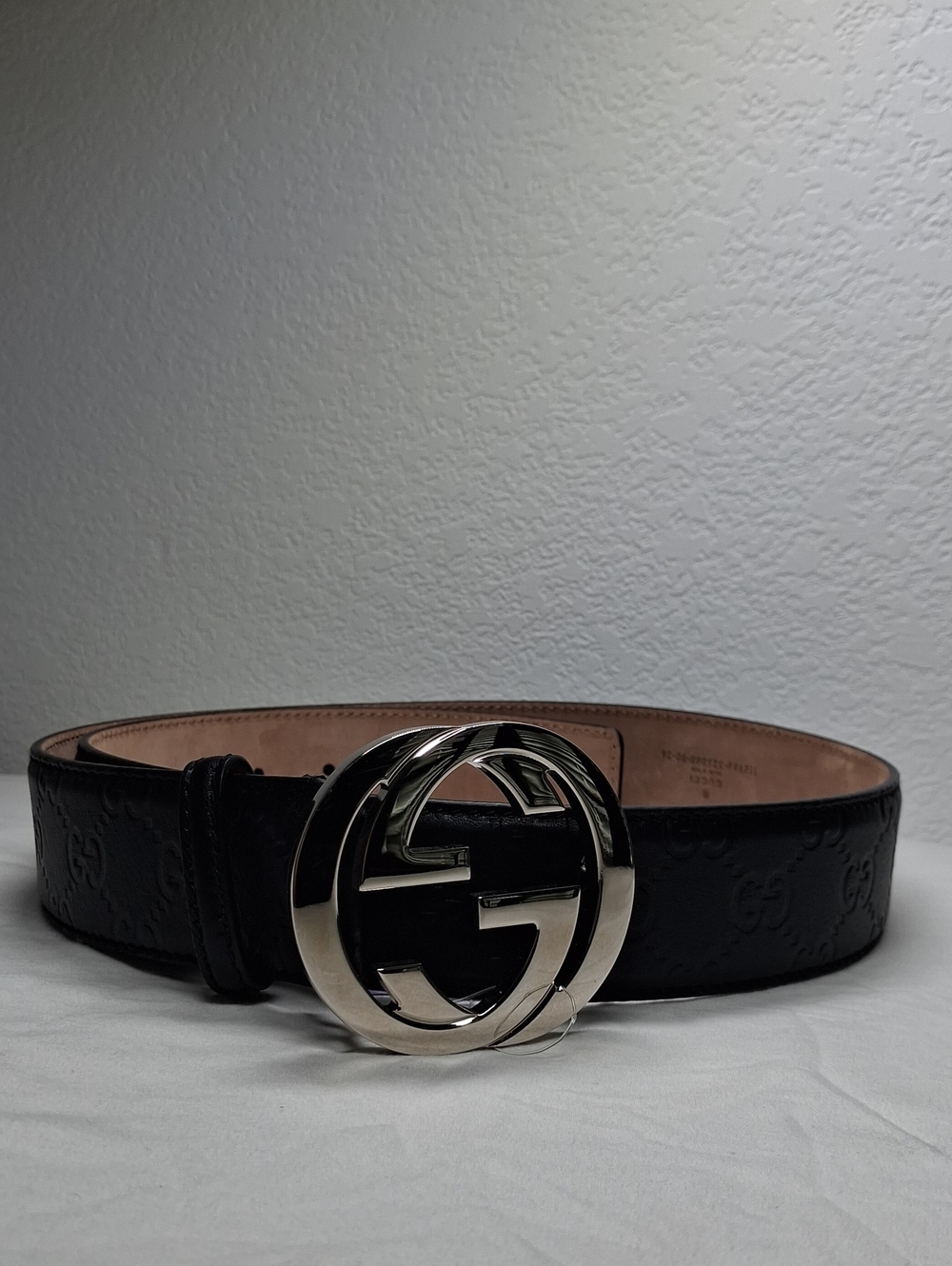 Gucci Black Leather Belt with Silver Interlocking GG Buckle